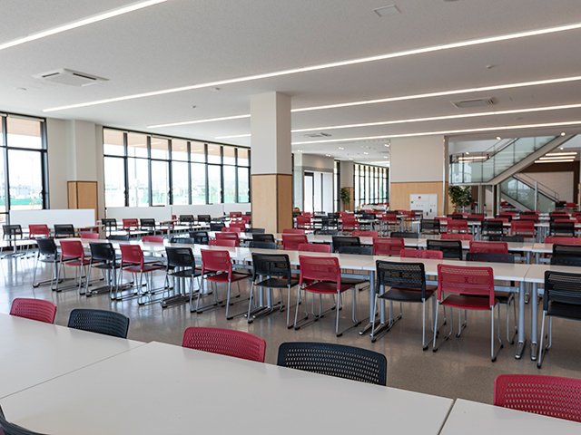 岐阜聖徳学園大学の学食