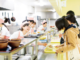 京都芸術大学の学食