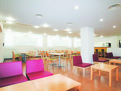 神戸松蔭大学の学食