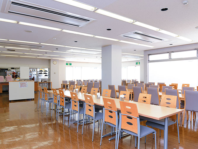 鈴鹿医療科学大学の学食