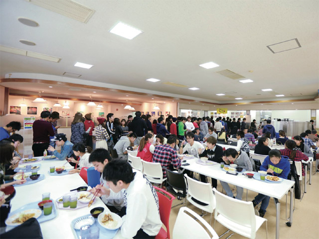 九州産業大学造形短期大学部の学食