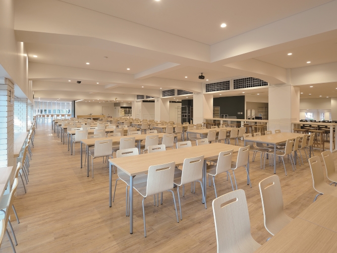 淑徳大学の学食