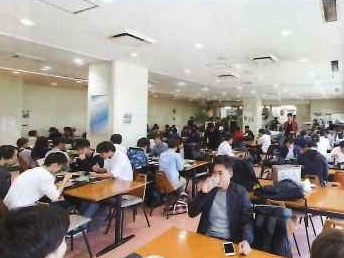 九州産業大学の学食