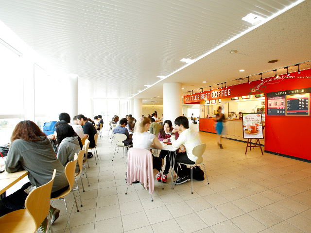 追手門学院大学の学食