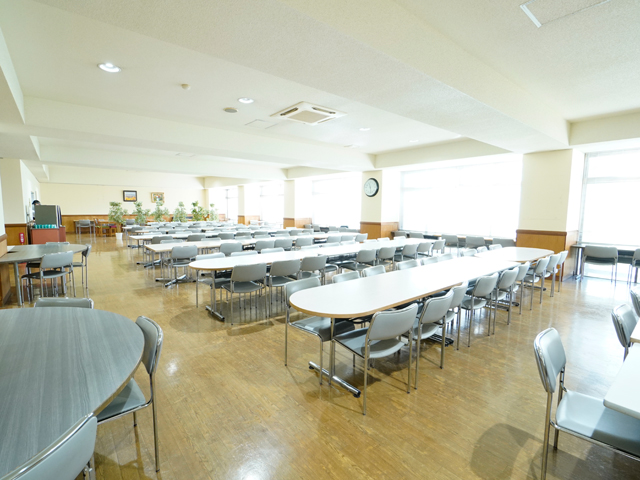 敬愛大学の学食