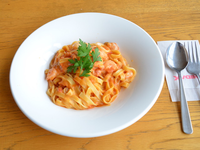 駿河台大学の学食