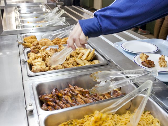 広島修道大学の学食