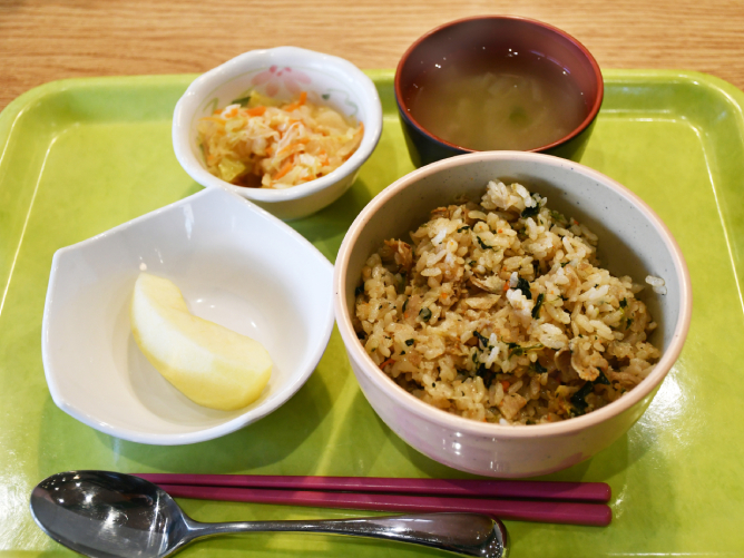 大阪キリスト教短期大学の学食