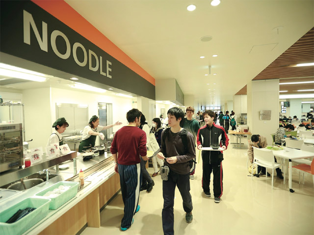 九州産業大学造形短期大学部の学食