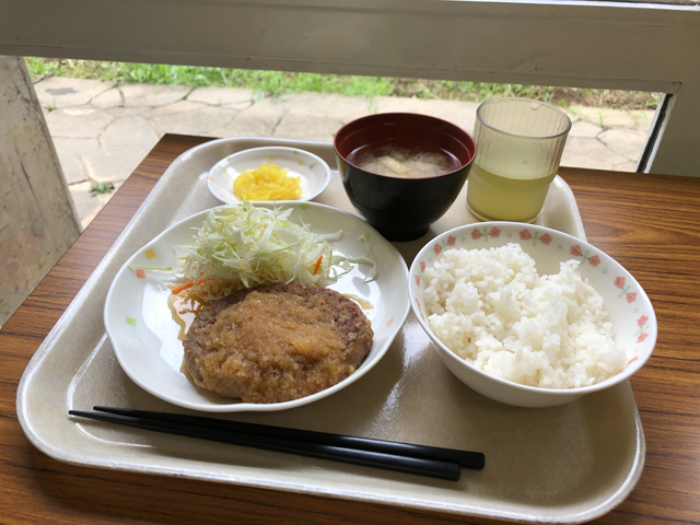 東京立正短期大学の学食