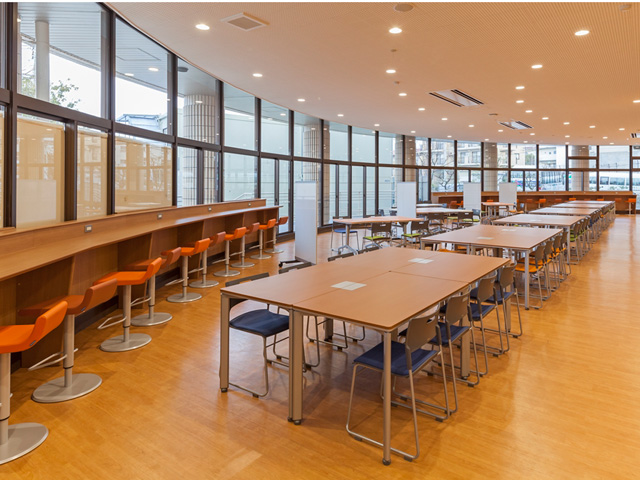 愛知東邦大学の学食