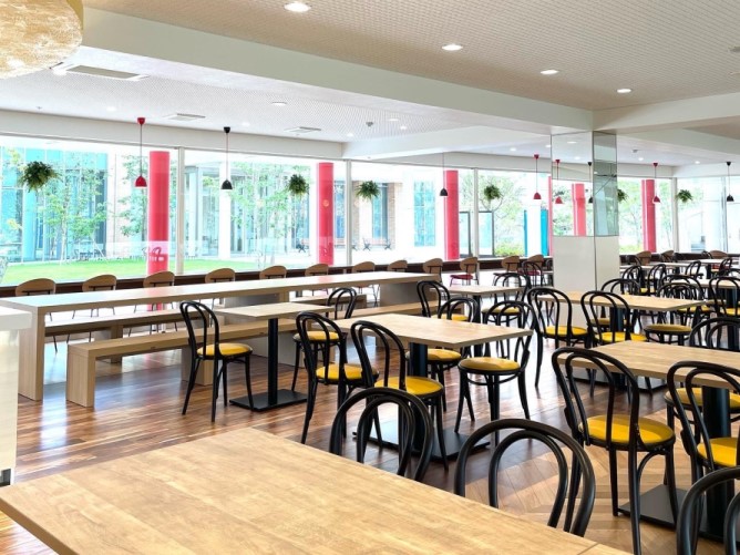 令和健康科学大学の学食