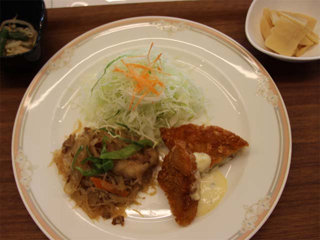 久留米工業大学の学食