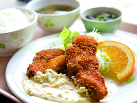 神戸松蔭大学の学食