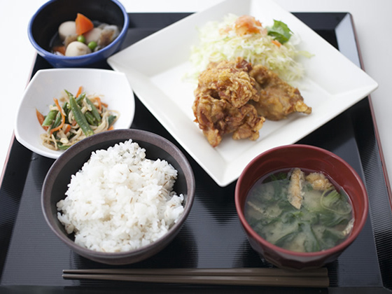 中村学園大学の学食