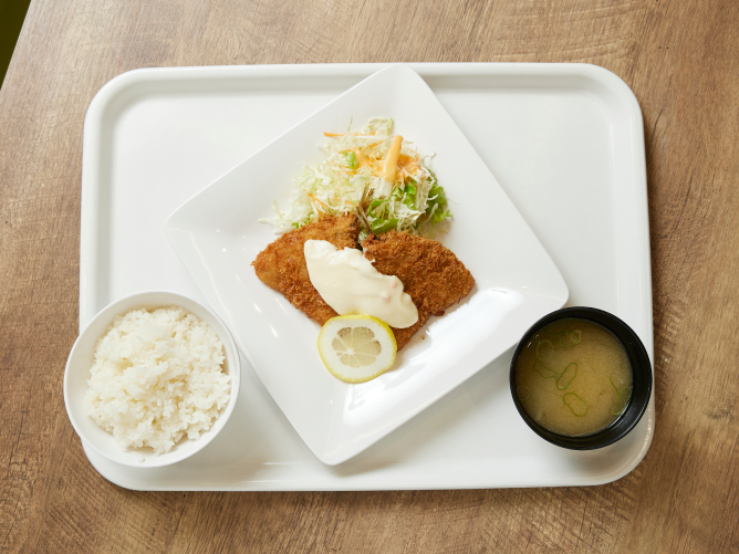 摂南大学の学食