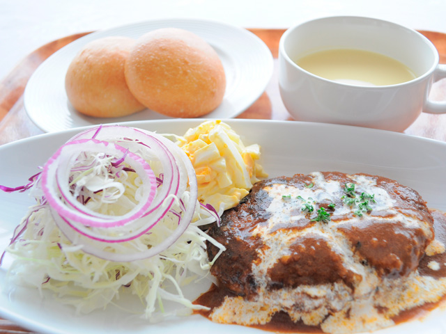 修文大学短期大学部の学食