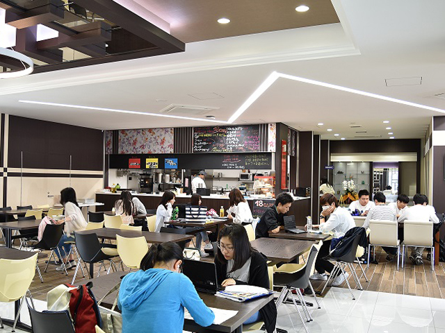 群馬パース大学の学食