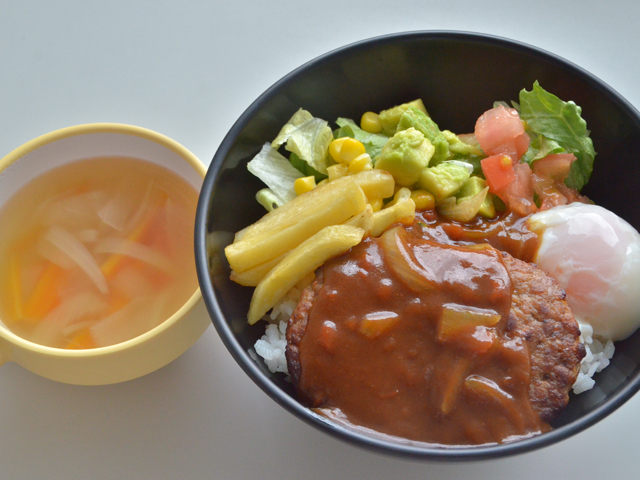 東京医療学院大学の学食