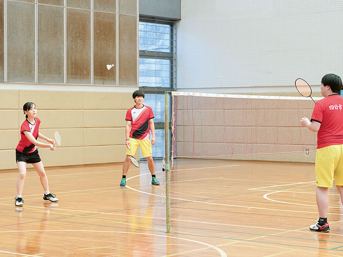 四日市大学の部活