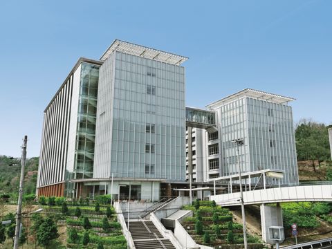 医療保健学部棟／薬学部棟