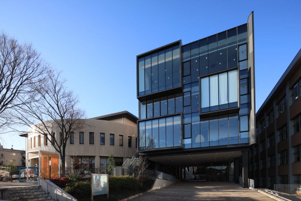 愛知東邦大学