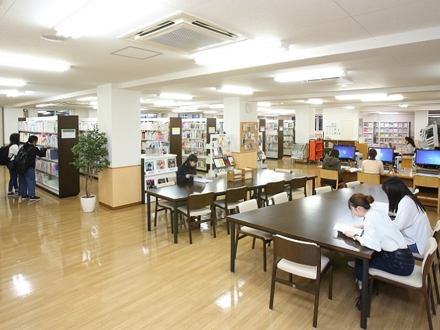 札幌保健医療大学