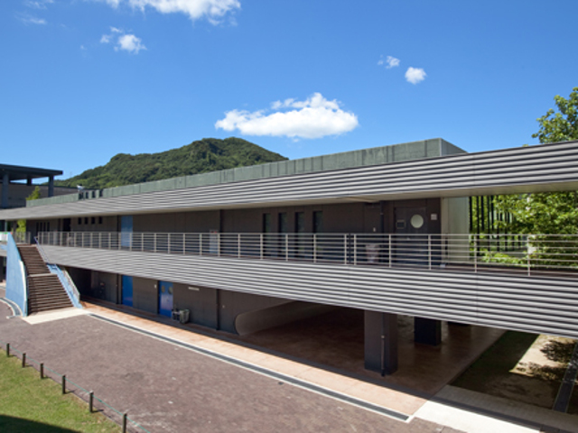 教室棟1号館
