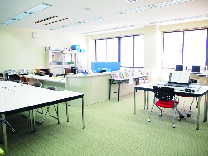 ■教職・教育支援センター：教職をめざす学生をサポートしてくれるのがこちら。経験豊かな先生方がすごく丁寧に教えてくれます。