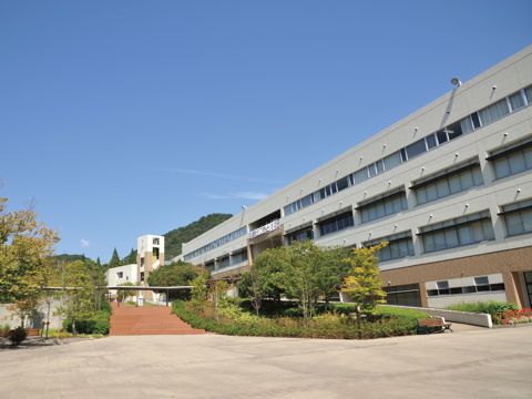 講義棟