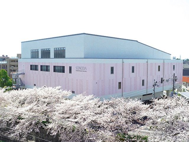 スポーツセンター：“スポーツのSONODA”の魅力を結集した、ハイスペックな施設です。