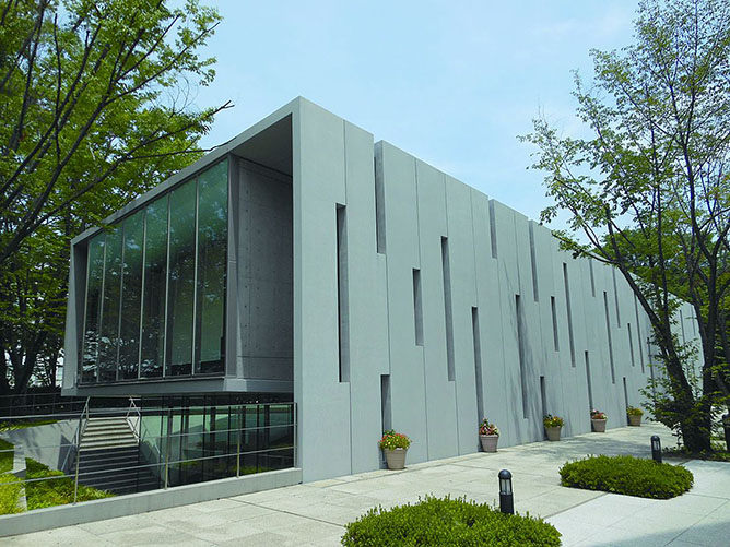 水田美術館には浮世絵コレクションなどが展示されています。