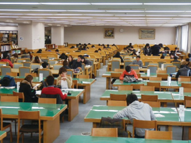 追手門学院大学の図書館
