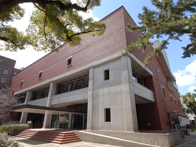 甲南大学
