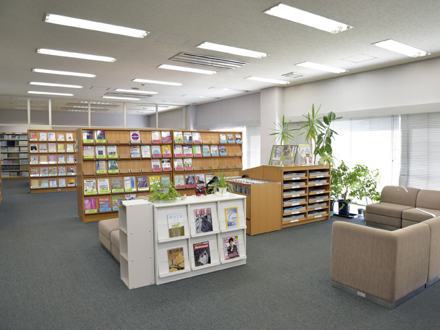 つくば国際大学の図書館