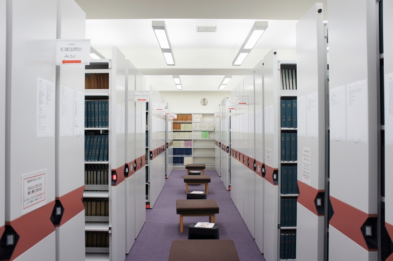 日本獣医生命科学大学の図書館