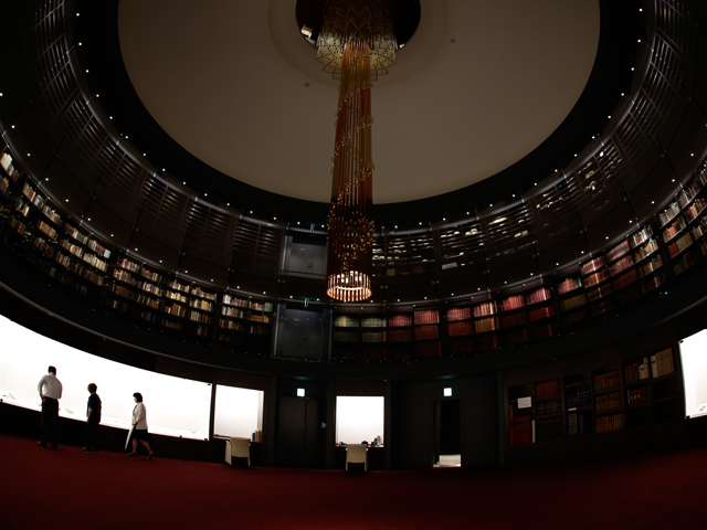 聖徳大学短期大学部の図書館