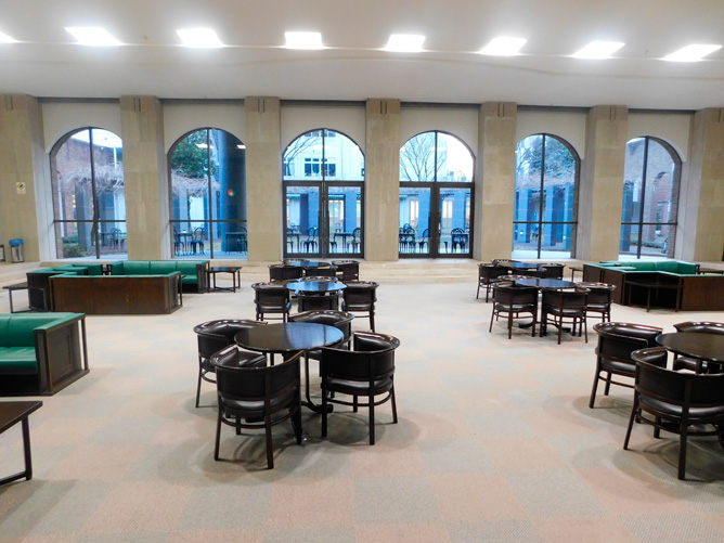 東海学院大学短期大学部の図書館