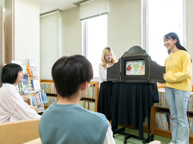 名古屋柳城短期大学の図書館