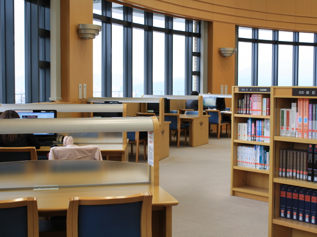 日本赤十字広島看護大学の図書館