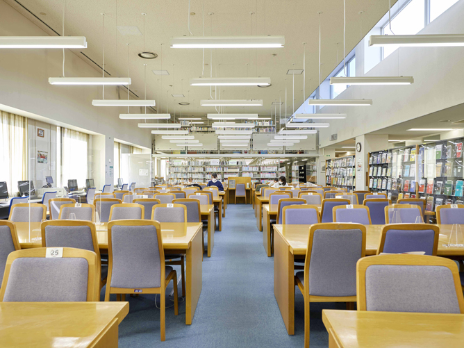 文京学院大学の図書館