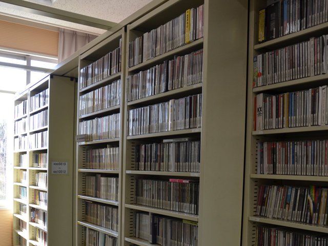 尚美学園大学の図書館