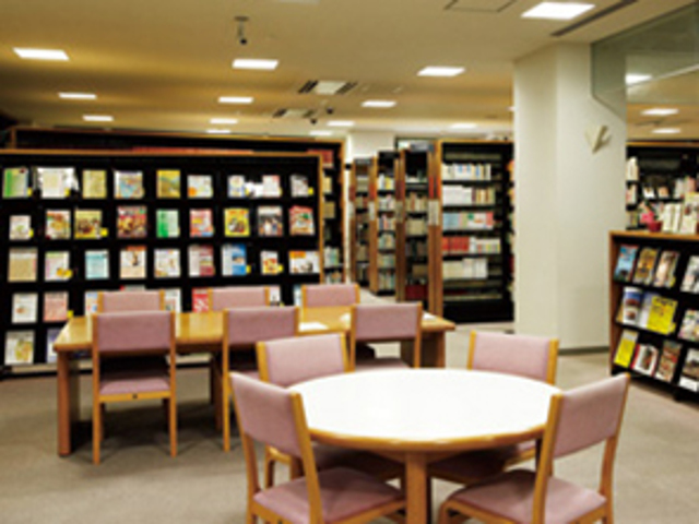 鳥取看護大学の図書館