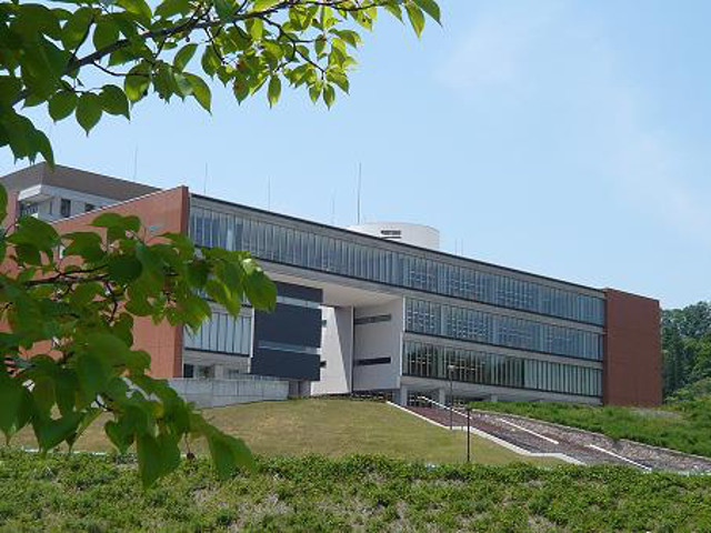 金沢大学の図書館
