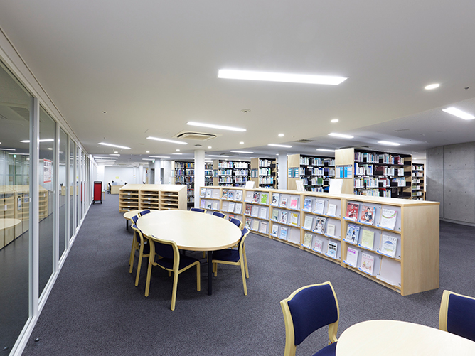 日本大学の図書館