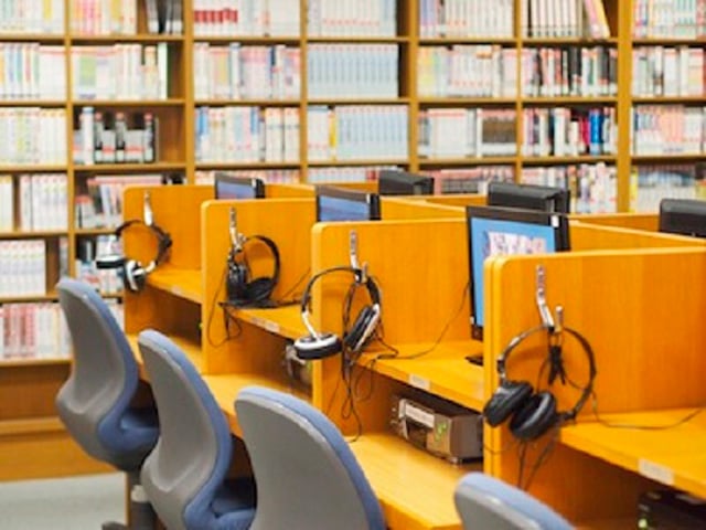 名古屋経営短期大学の図書館