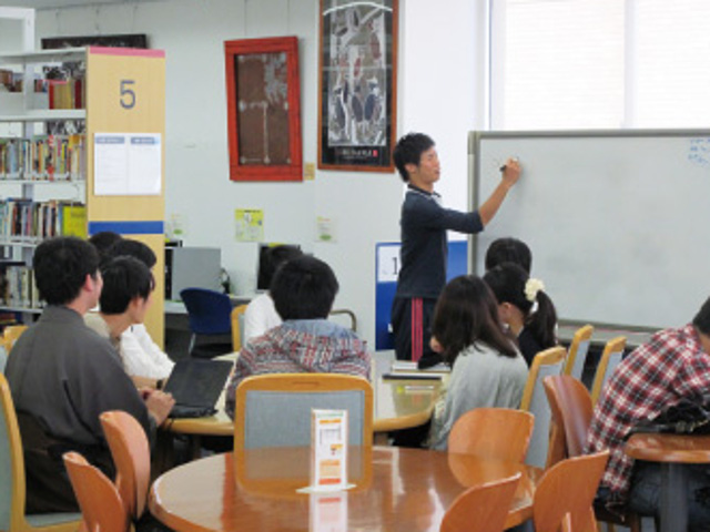 追手門学院大学の図書館