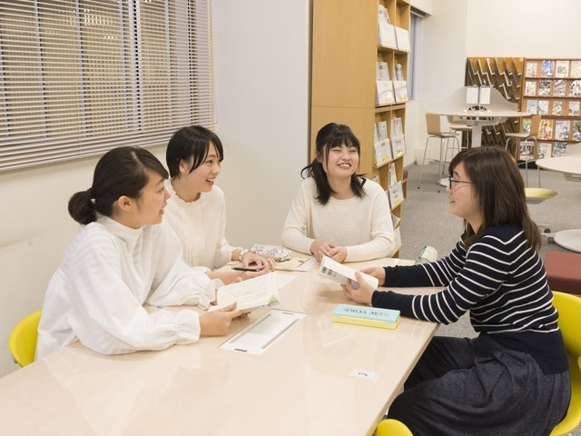 昭和音楽大学の図書館