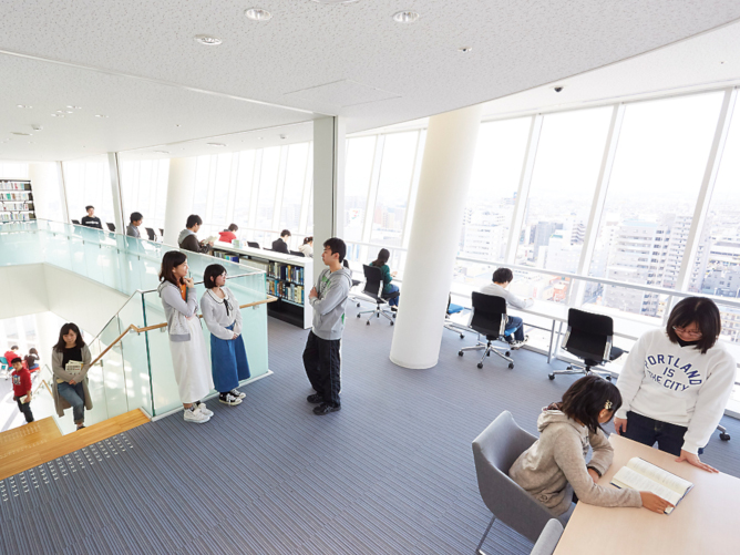 大阪経済法科大学の図書館