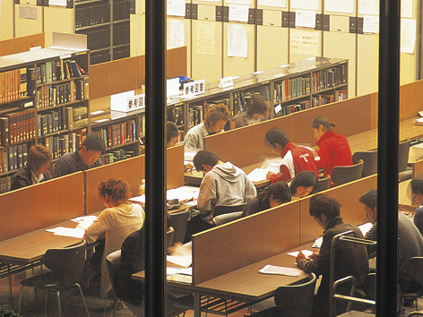 金沢医科大学の図書館